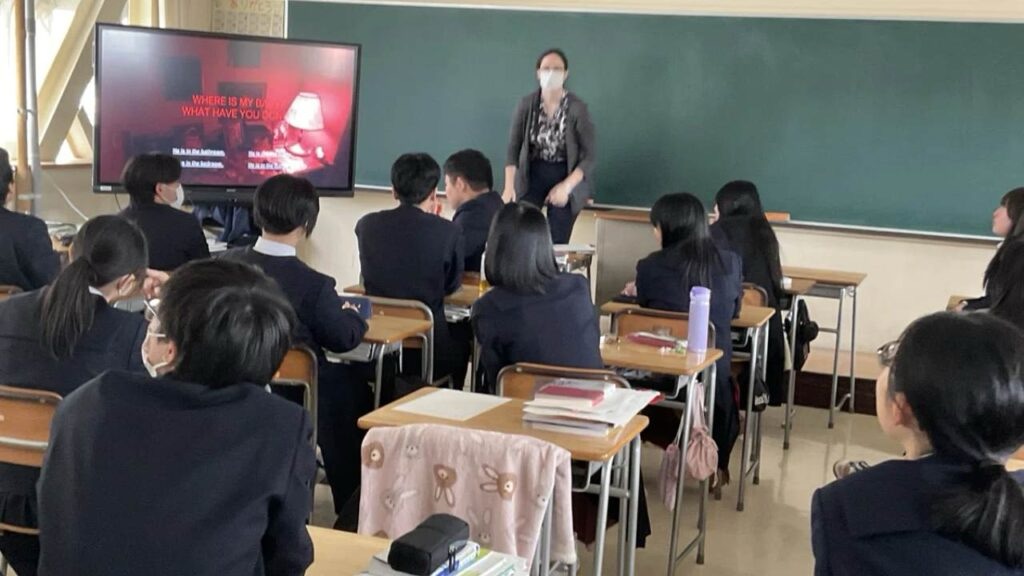 Στην Ιαπωνία έκαναν μάθημα Αγγλικών… με το P.T.!