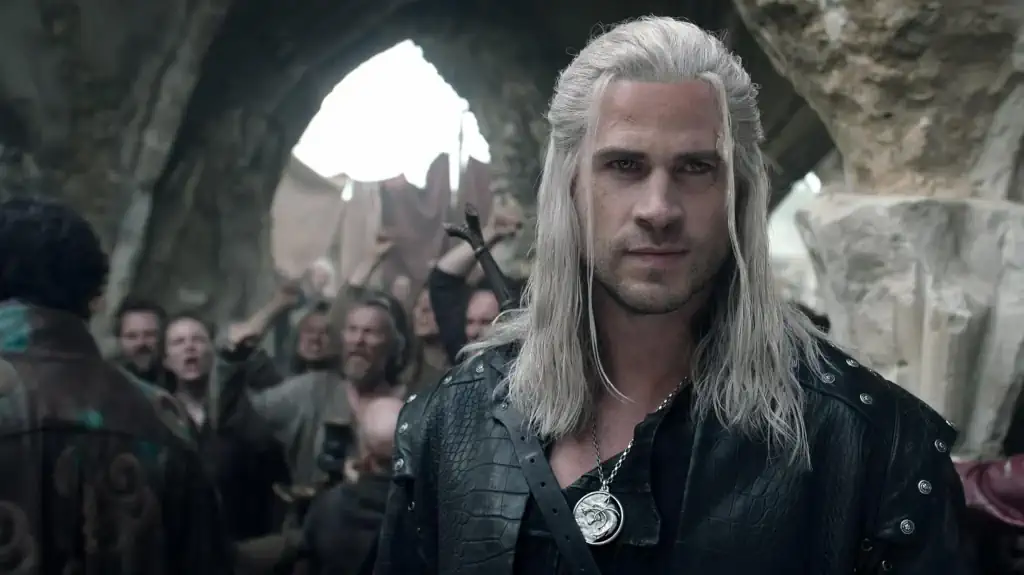 Witcher: Ο Liam Hemsworth “τα πάει αρκετά καλά” σε σχέση με τον Henry Cavill, λέει ο Doug Cockle
